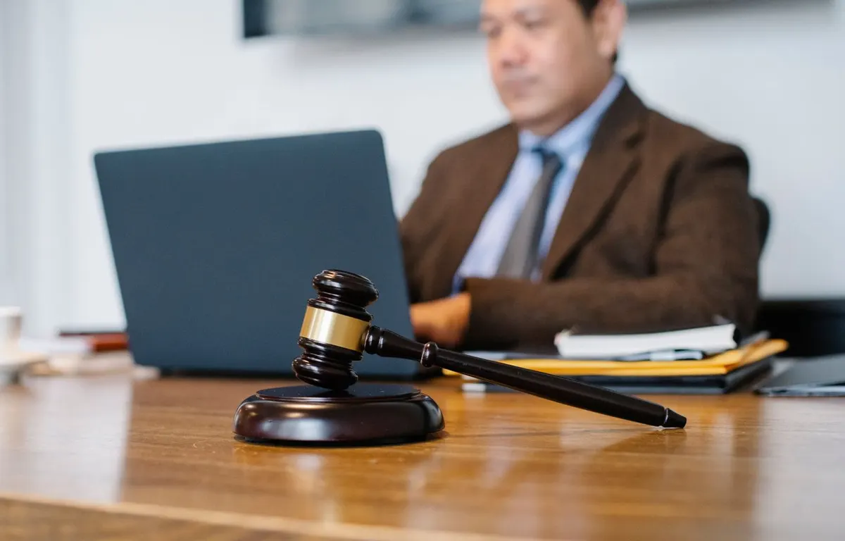 Legal recruiting